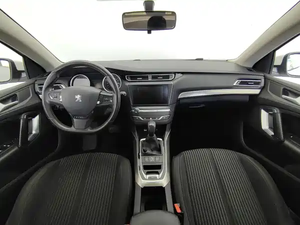 Peugeot 408 2015