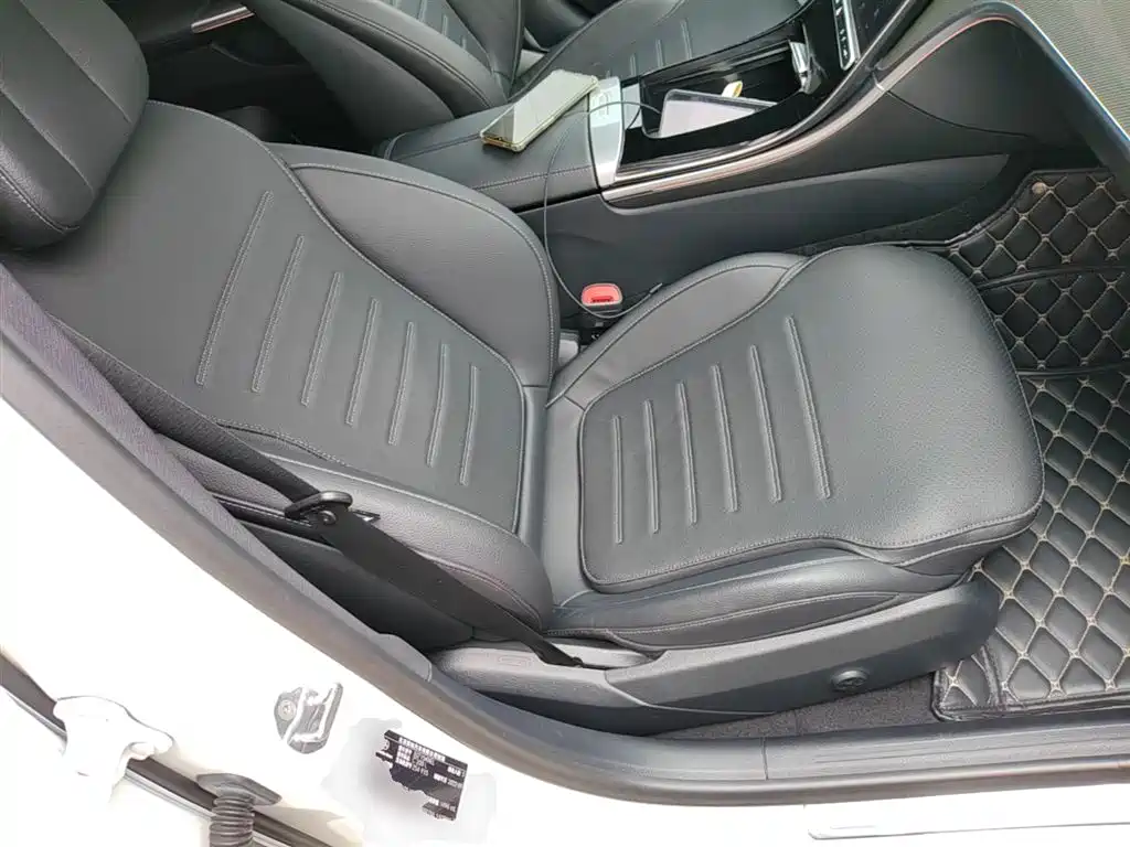 Mercedes-Benz C-Class 2022 — фото 25