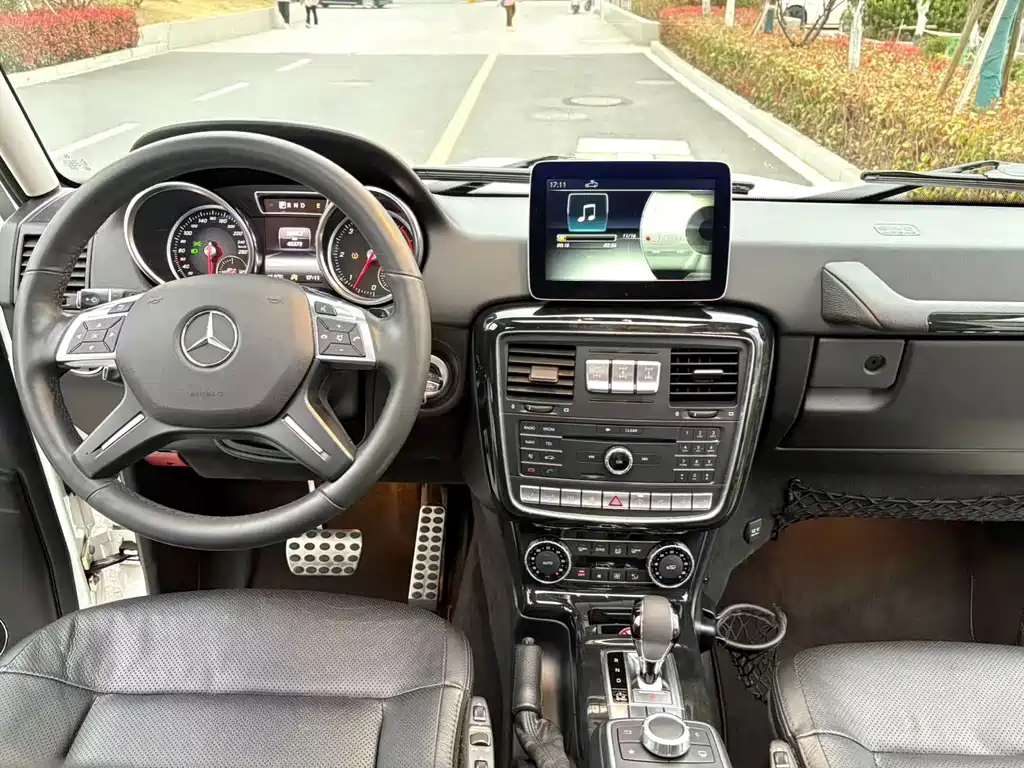 Mercedes-Benz G-Class 2019 — фото 17