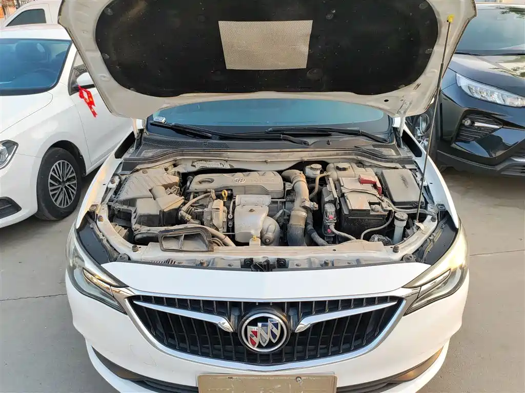 Buick Excelle 2019 — фото 20