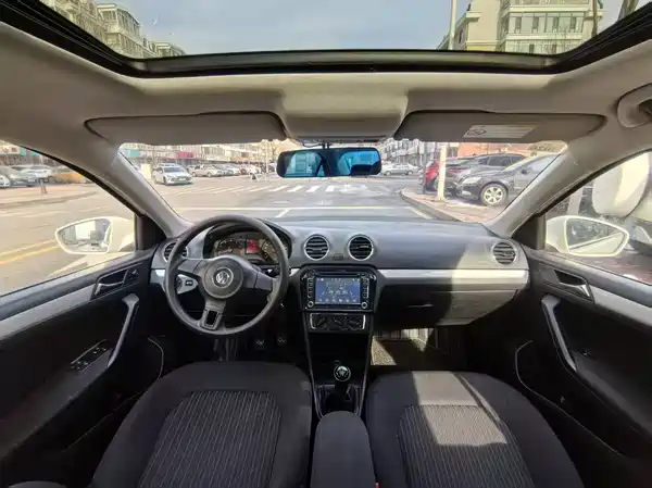 Volkswagen Jetta 2015