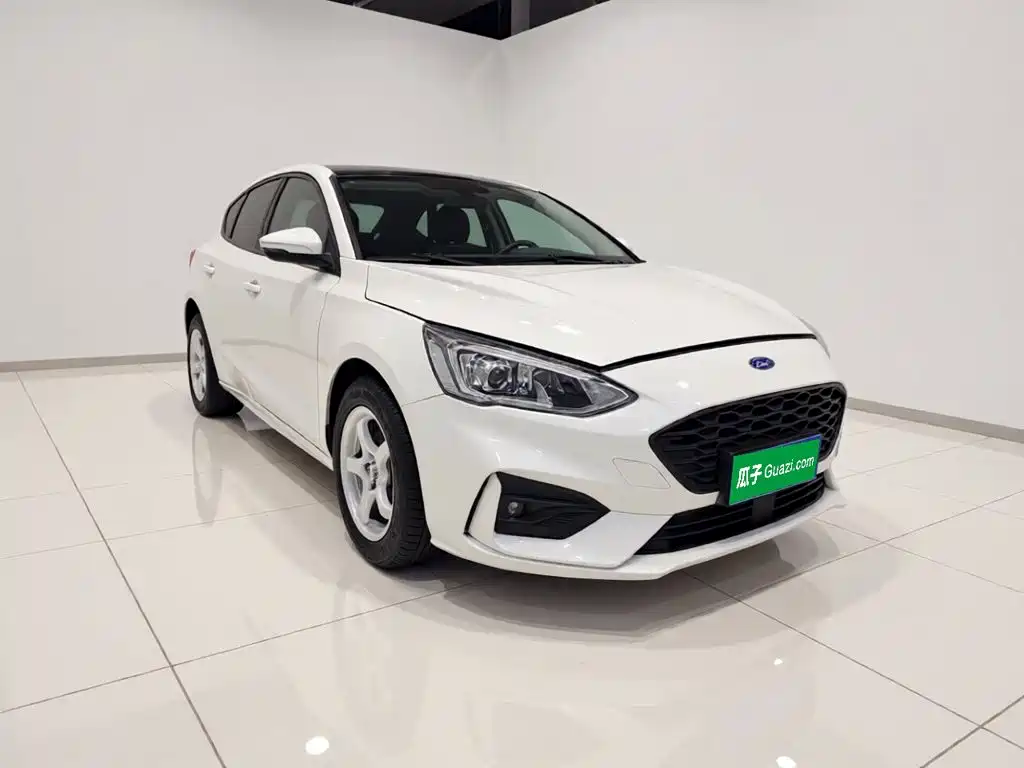 Ford Focus 2019 — фото 3