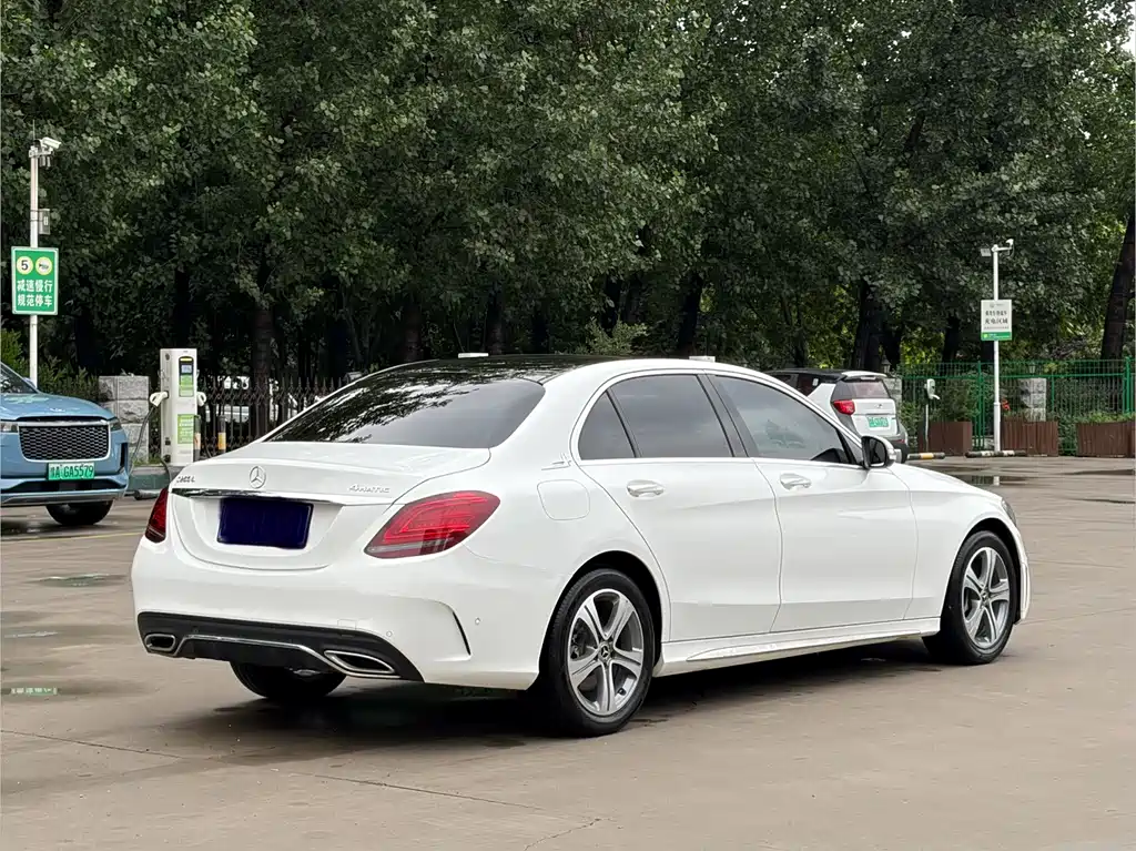 Mercedes-Benz C-Class 2020 — фото 15