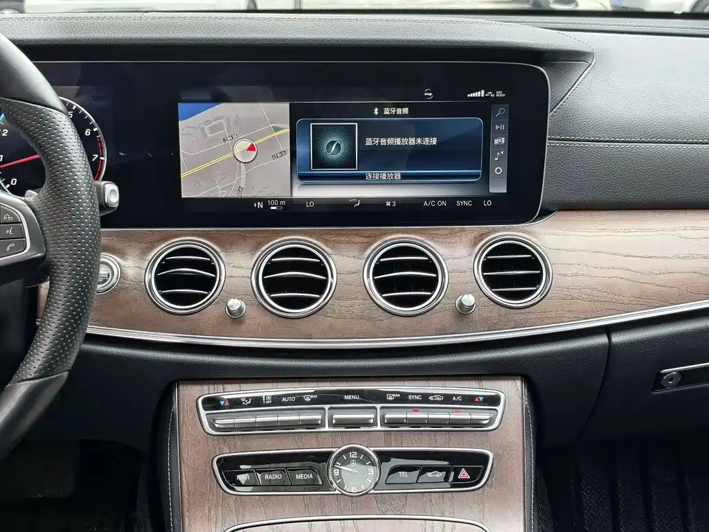 Mercedes-Benz E-Class 2018 — фото 13