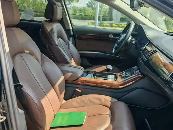 Audi A8 2011