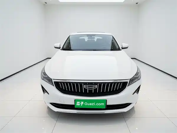 Geely Emgrand 2023