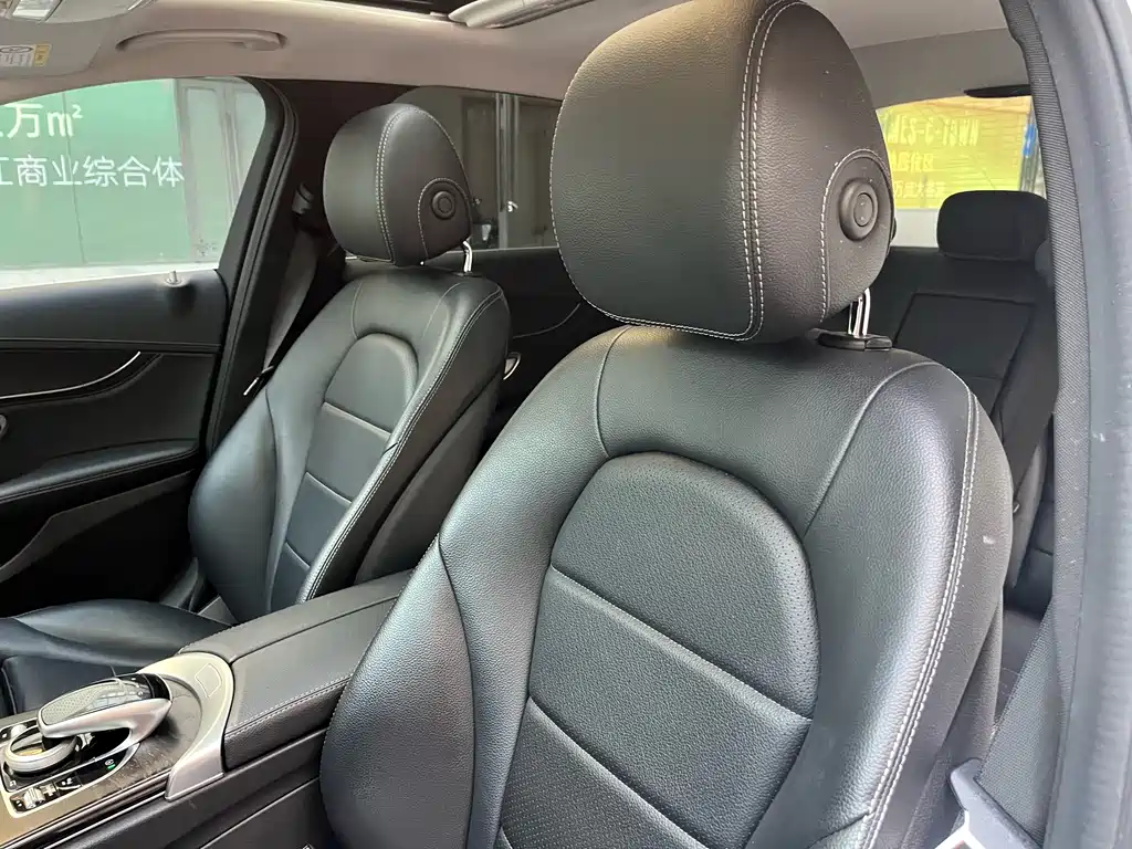 Mercedes-Benz C-Class 2018 — фото 15