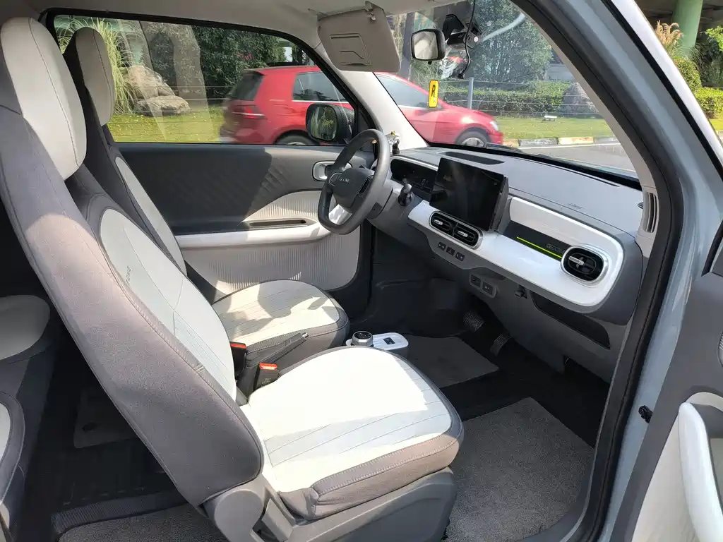 Geely Galaxy Panda 2025 — фото 19