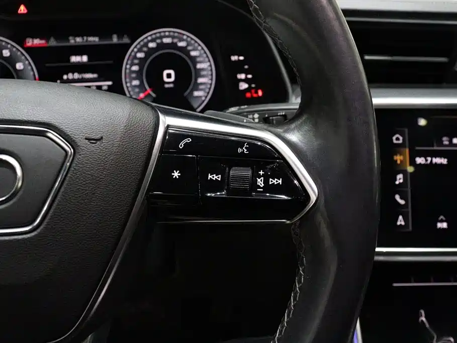 Audi A6L 2022 — фото 16
