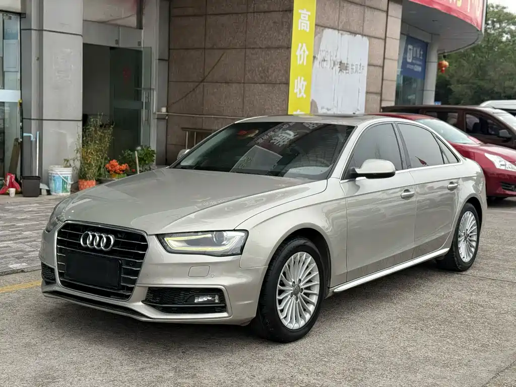 Audi A4L 2016 — фото 1