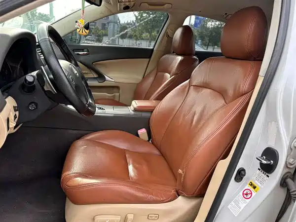 Lexus IS 2009