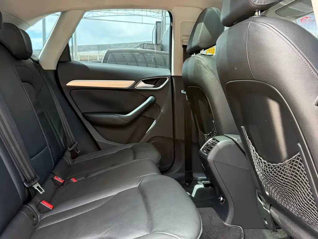 Audi Q3 2013