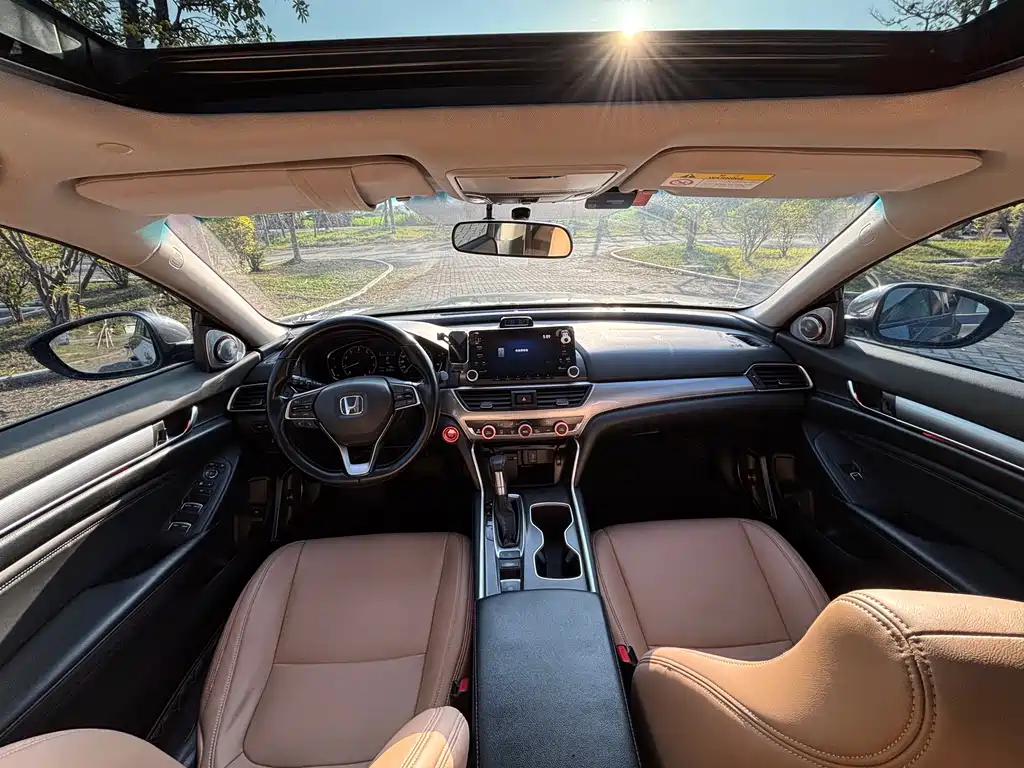 Honda Accord 2021 — фото 10