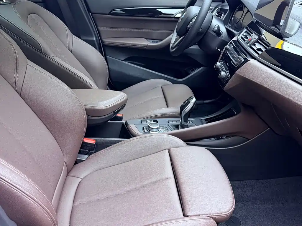BMW X1 2022 — фото 13