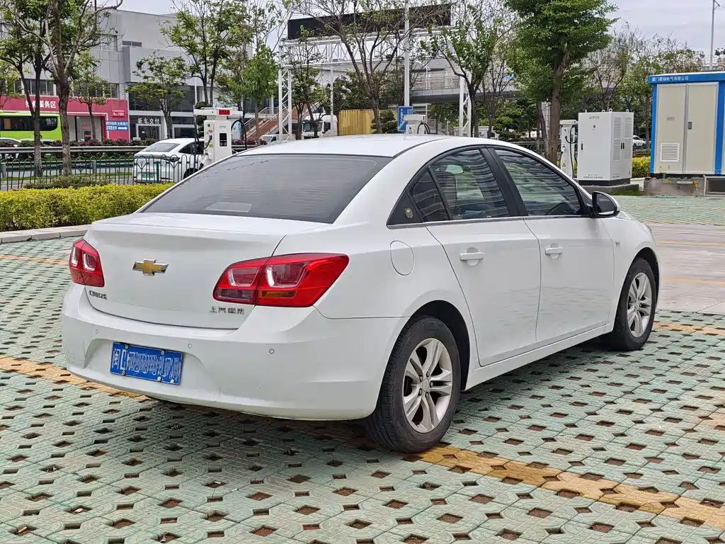 Chevrolet Cruze 2016 — фото 4