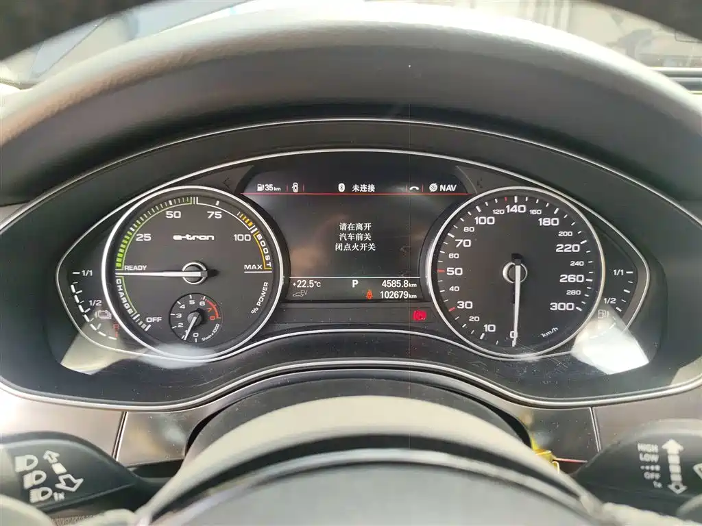 Audi A6L New Energy 2019 — фото 12