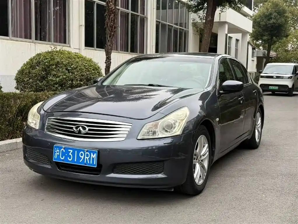 Infiniti G 2009