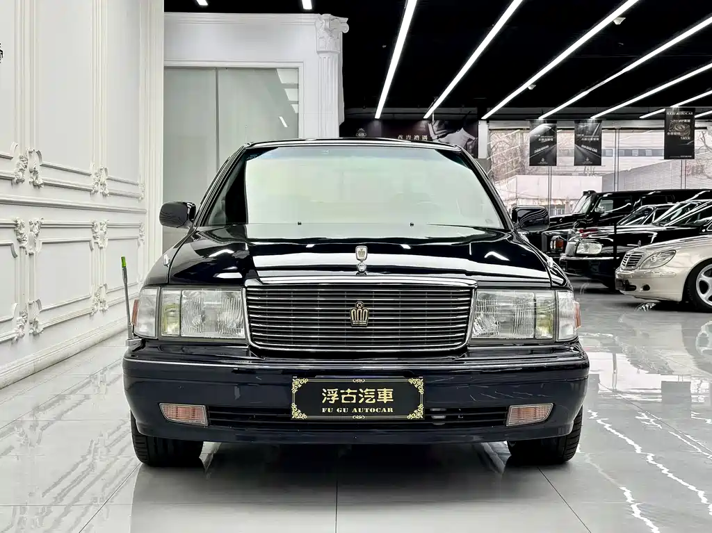Toyota Crown 1996 — фото 2