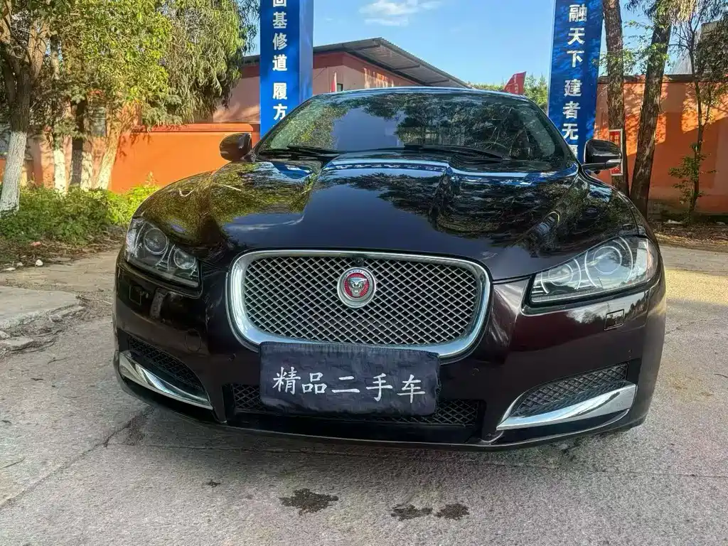 Jaguar XF 2015 — фото 2