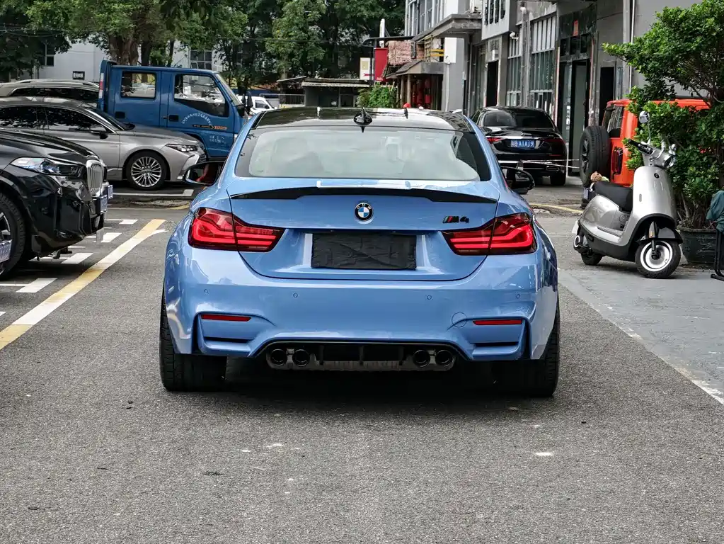BMW M4 2017 — фото 14