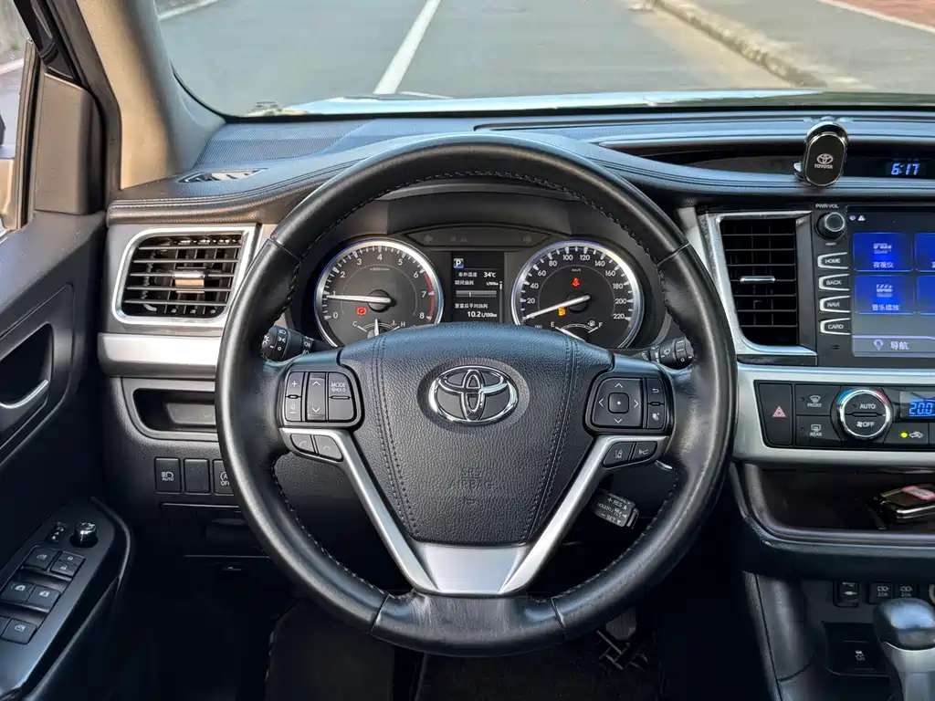 Toyota Highlander 2020 — фото 14