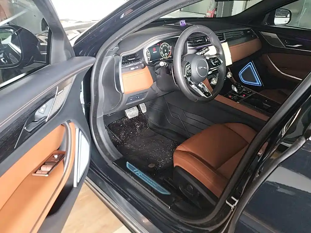Jaguar XFL 2023 — фото 16