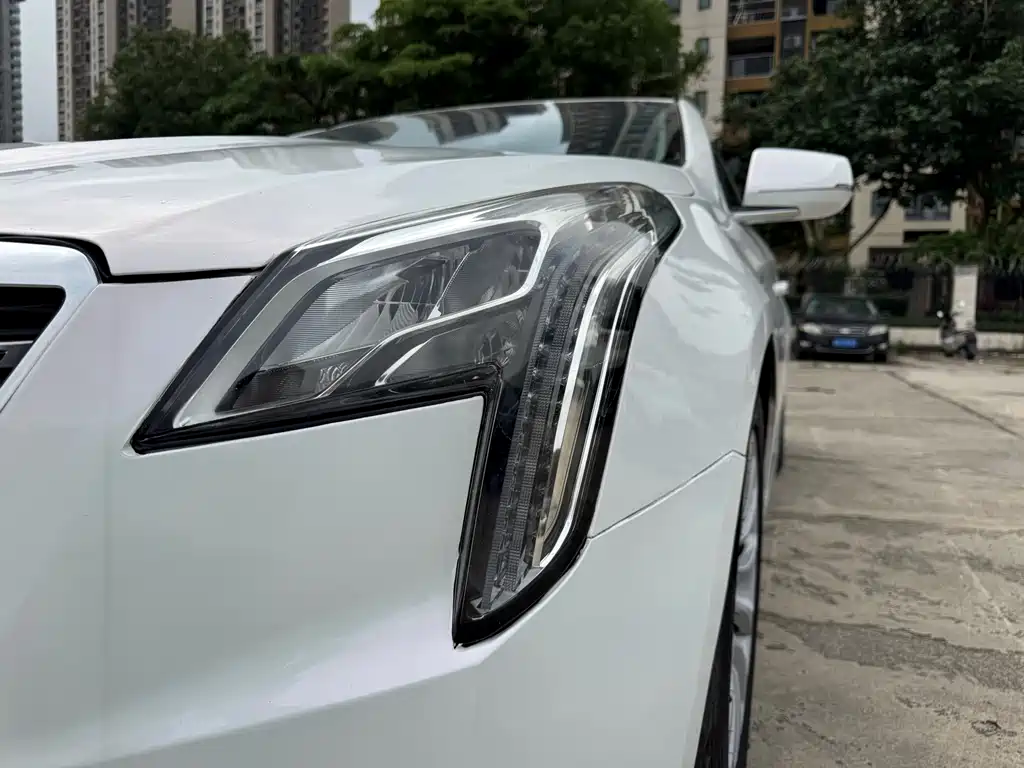 Cadillac XTS 2018 — фото 4