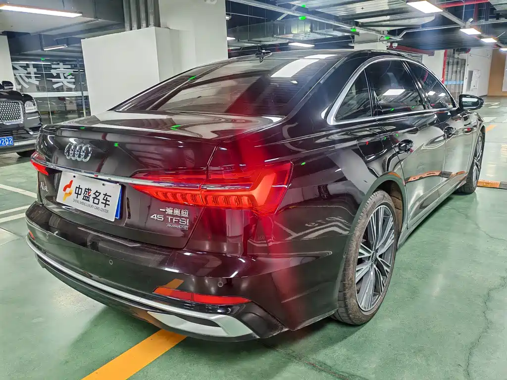 Audi A6L 2023 — фото 26