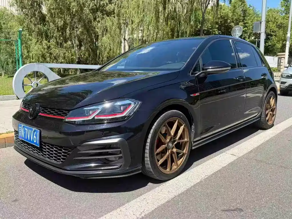 Volkswagen Golf GTI 2019