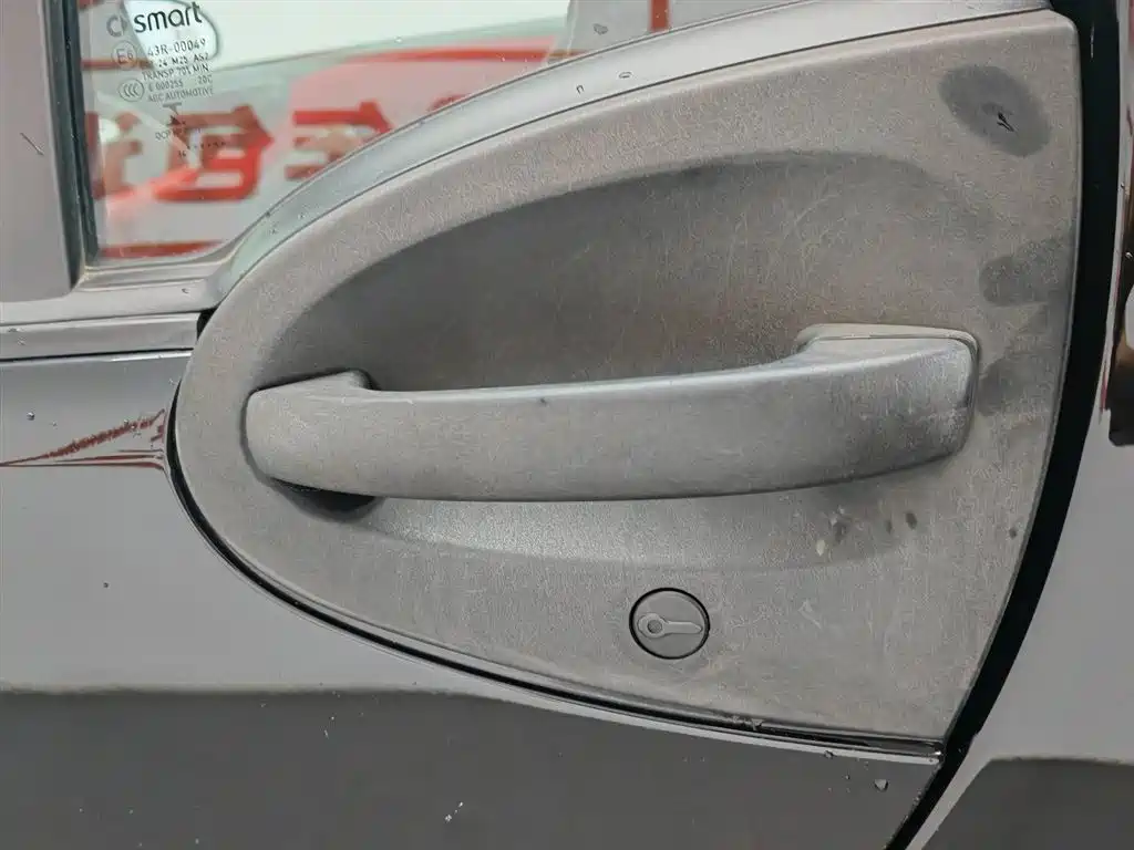 smart Fortwo 2015 — фото 18