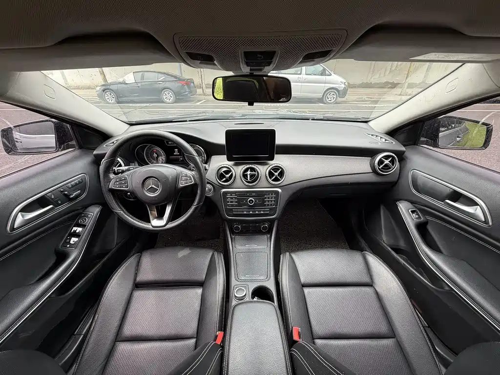 Mercedes-Benz GLA 2017