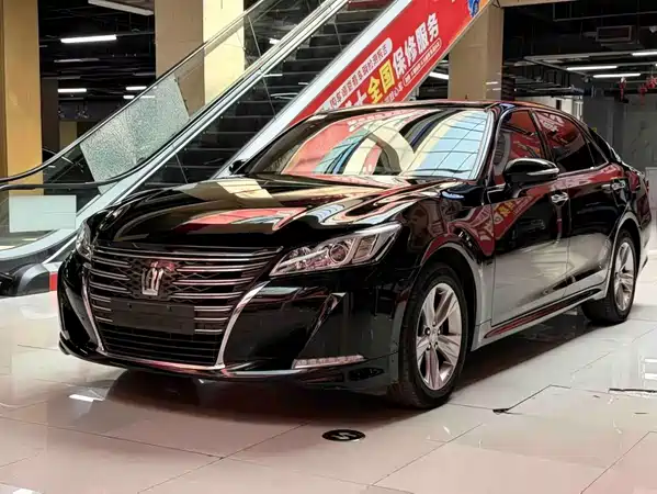 Toyota Crown 2017