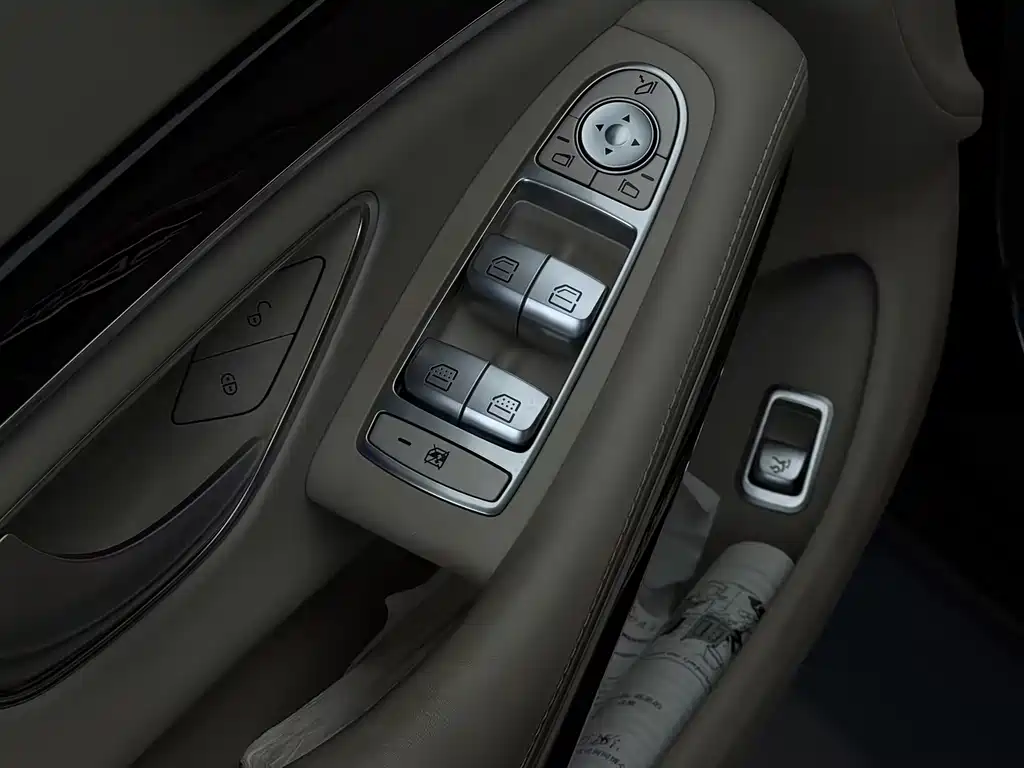 Mercedes-Benz Maybach S-Class 2017 — фото 31