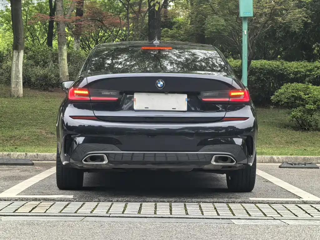 BMW 3 Series 2021 — фото 14