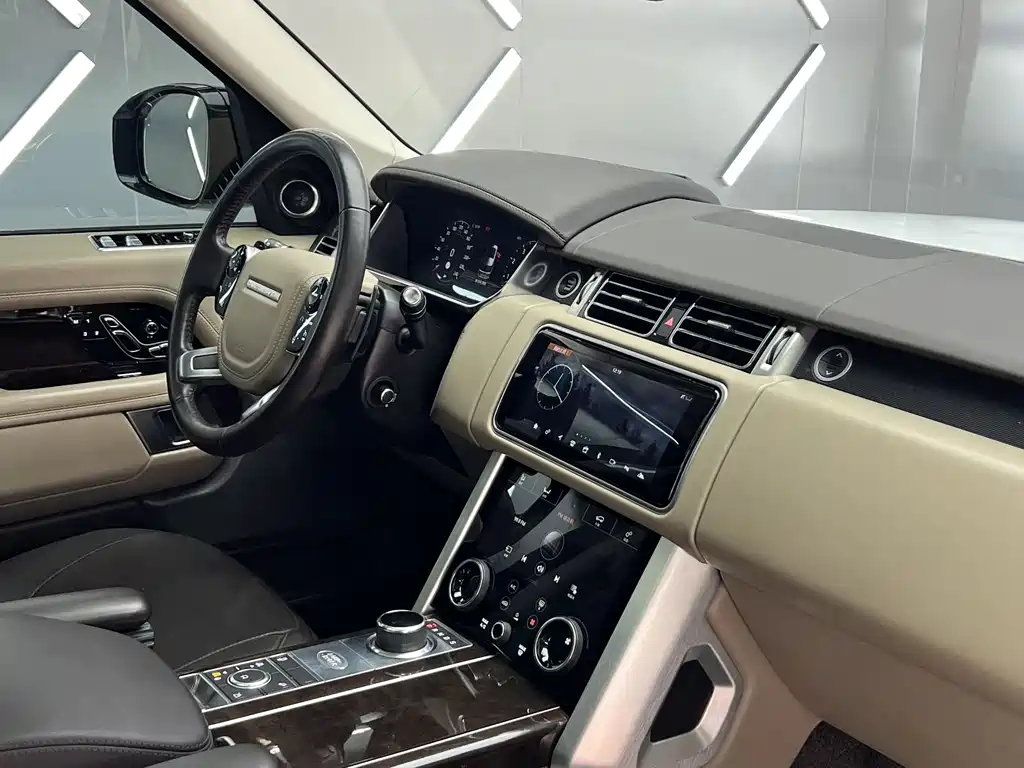 Land Rover Range Rover 2021 — фото 23