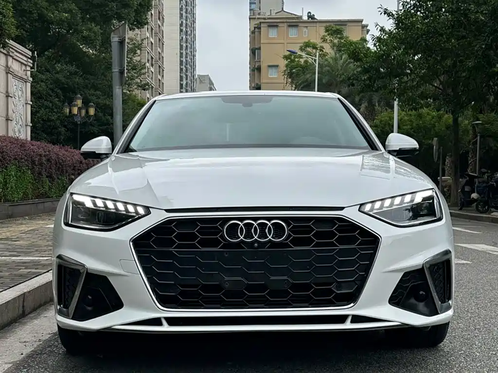 Audi A4L 2021 — фото 14