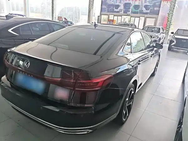 Volkswagen Passat 2024