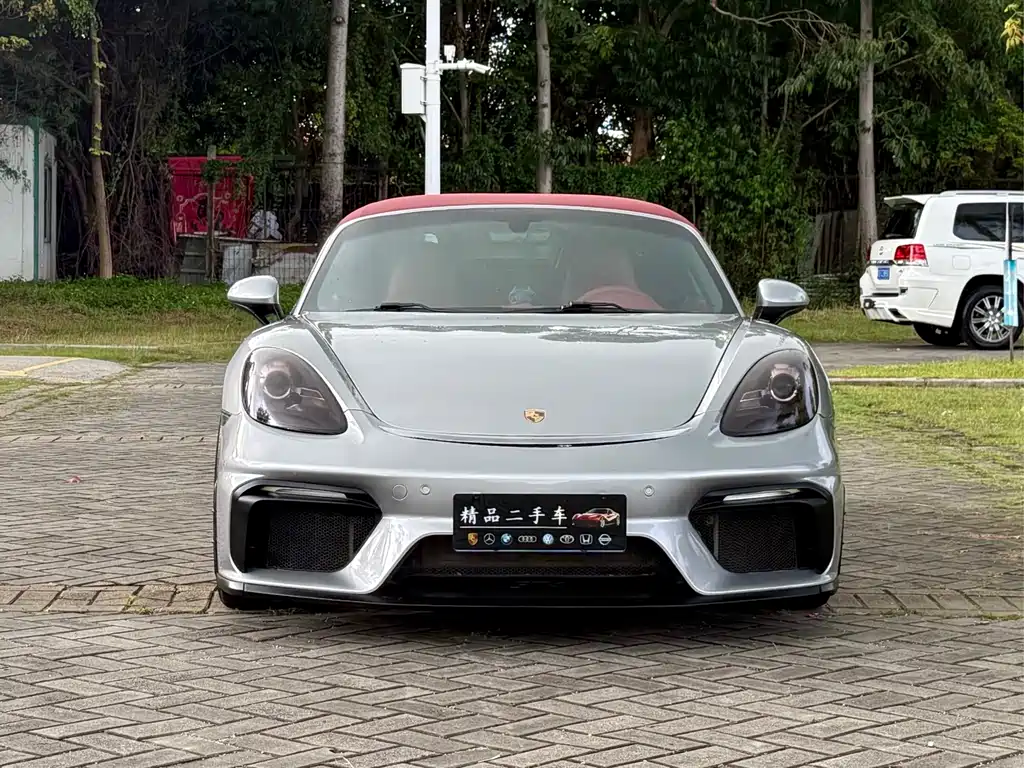 Porsche 718 2016