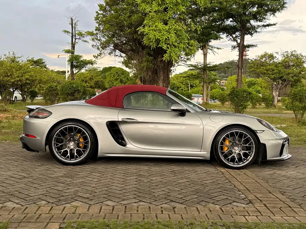 Porsche 718 2016 — фото 10