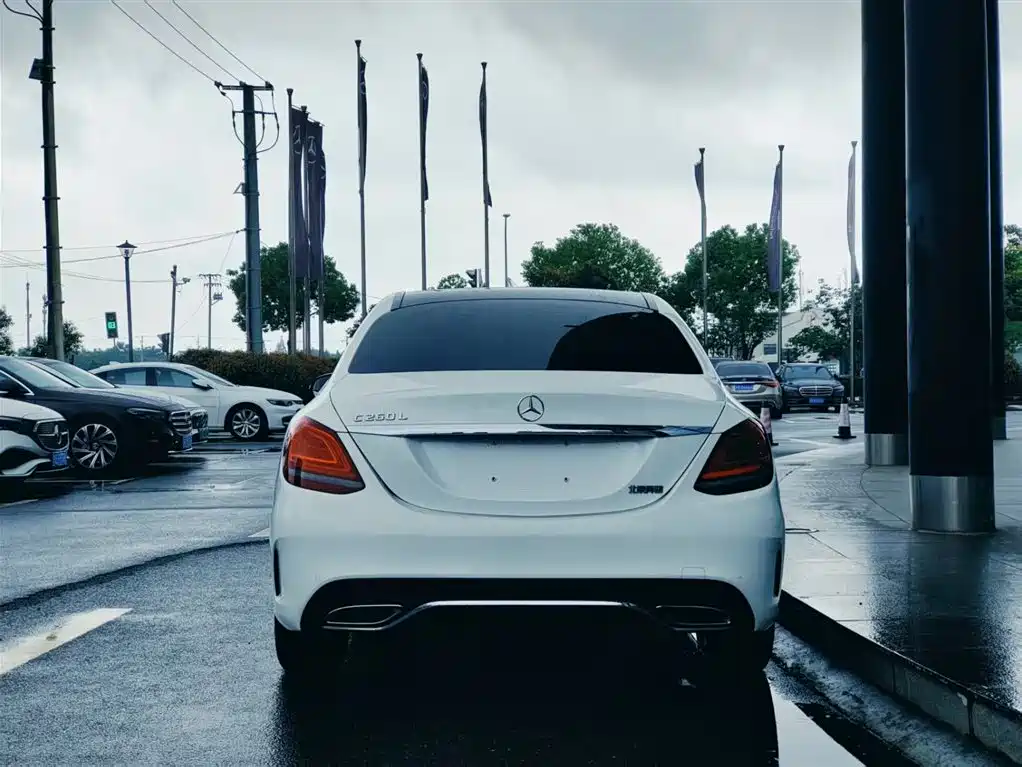 Mercedes-Benz C-Class 2020