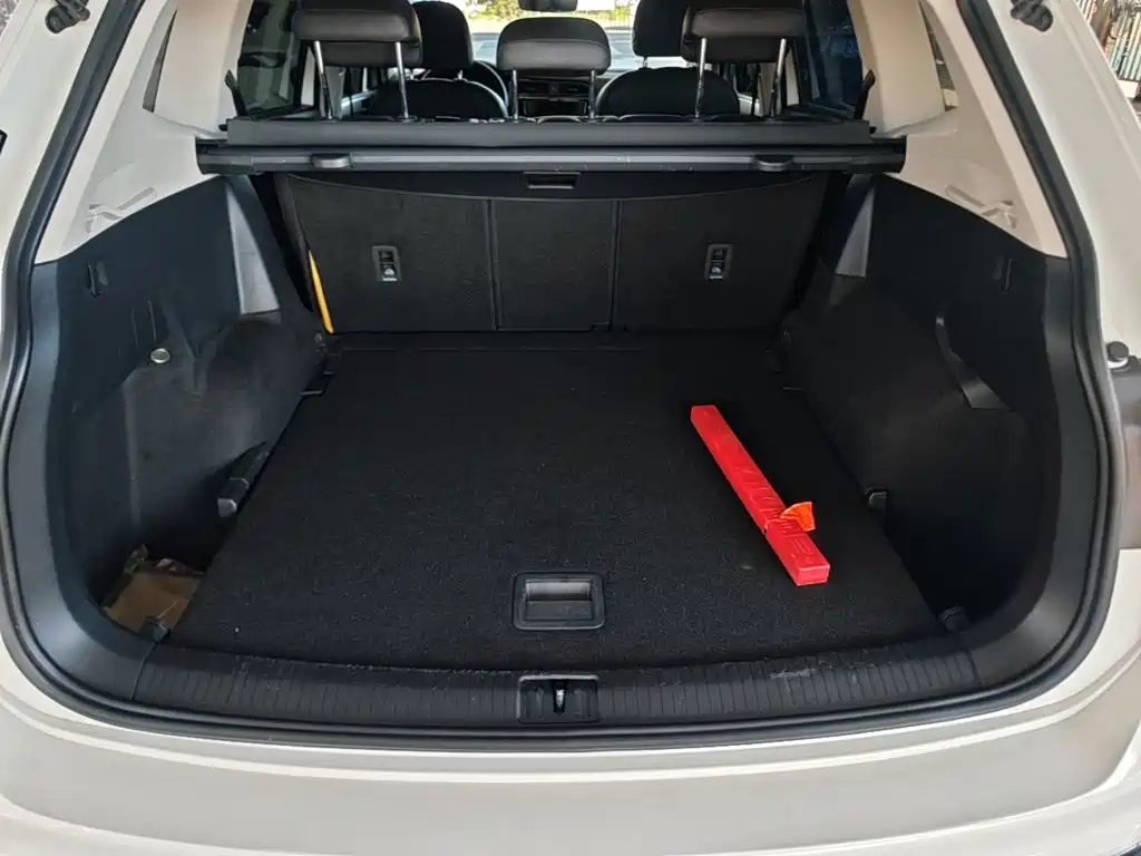Volkswagen Tiguan L 2018 — фото 19