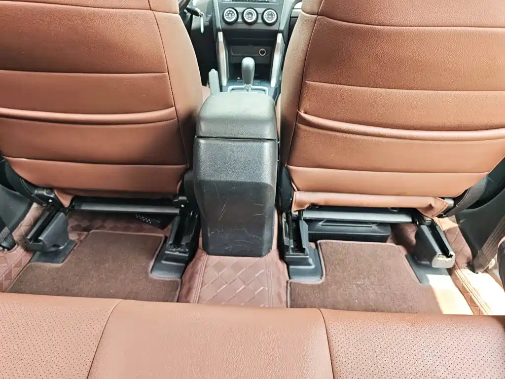 Subaru Forester 2015 — фото 25
