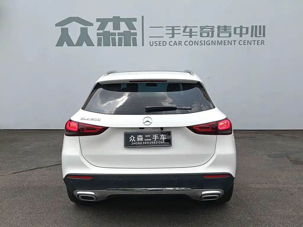 Mercedes-Benz GLA 2021