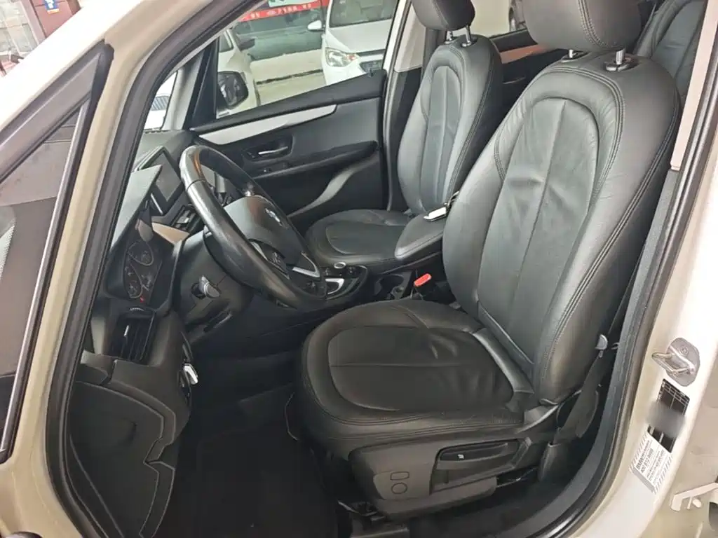 BMW 2 Series Gran Tourer 2018 — фото 15