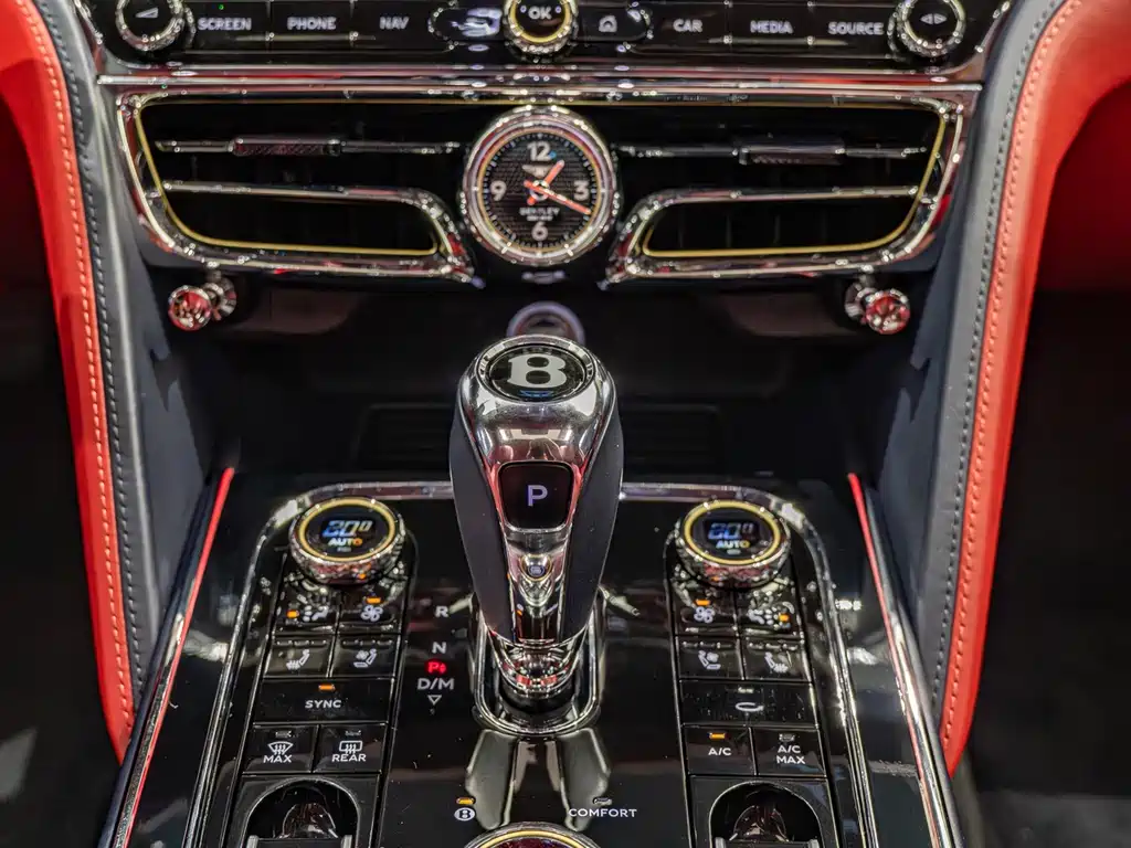 Bentley Flying Spur 2021 — фото 12