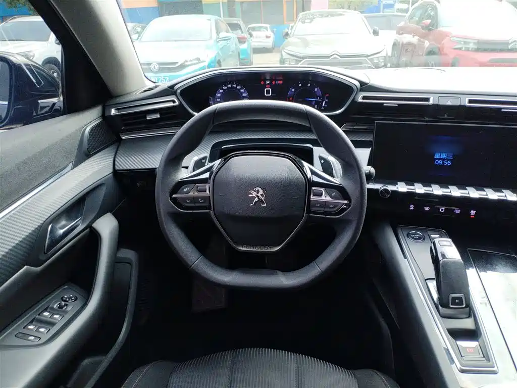 Peugeot 508 2020 — фото 11