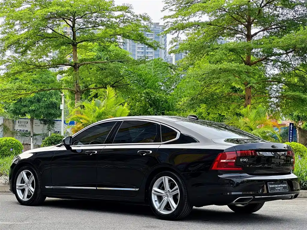 Volvo S90 2019 — фото 6