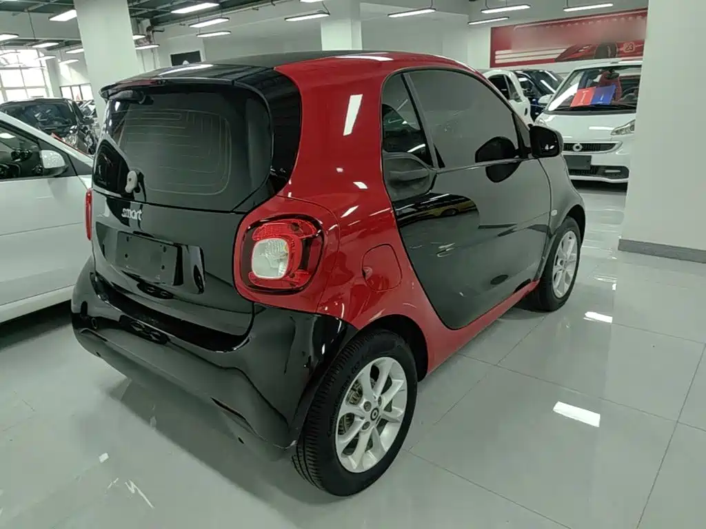 smart fortwo 2019 — фото 7
