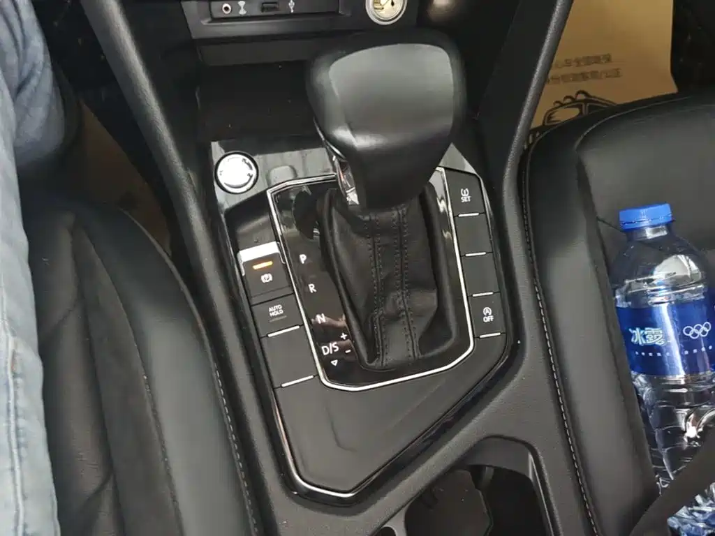 Volkswagen Tiguan L 2018 — фото 14