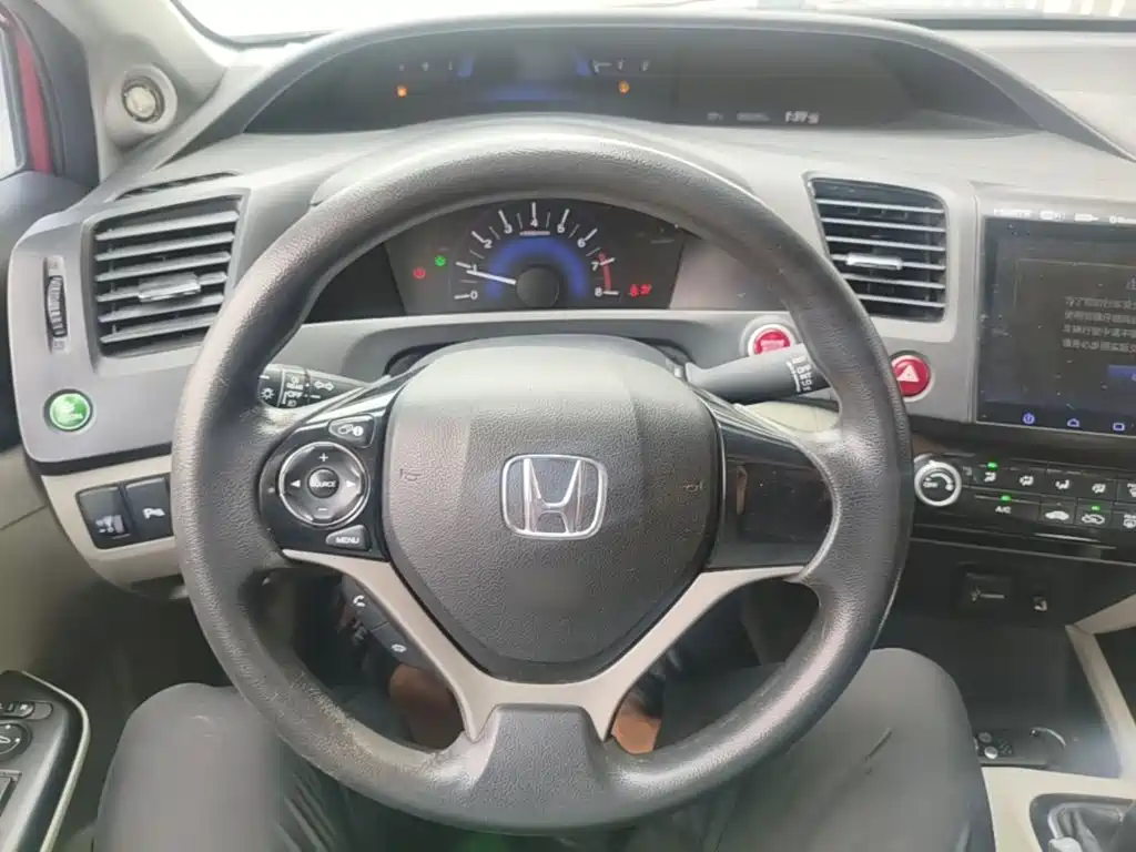 Honda Civic 2016 — фото 11